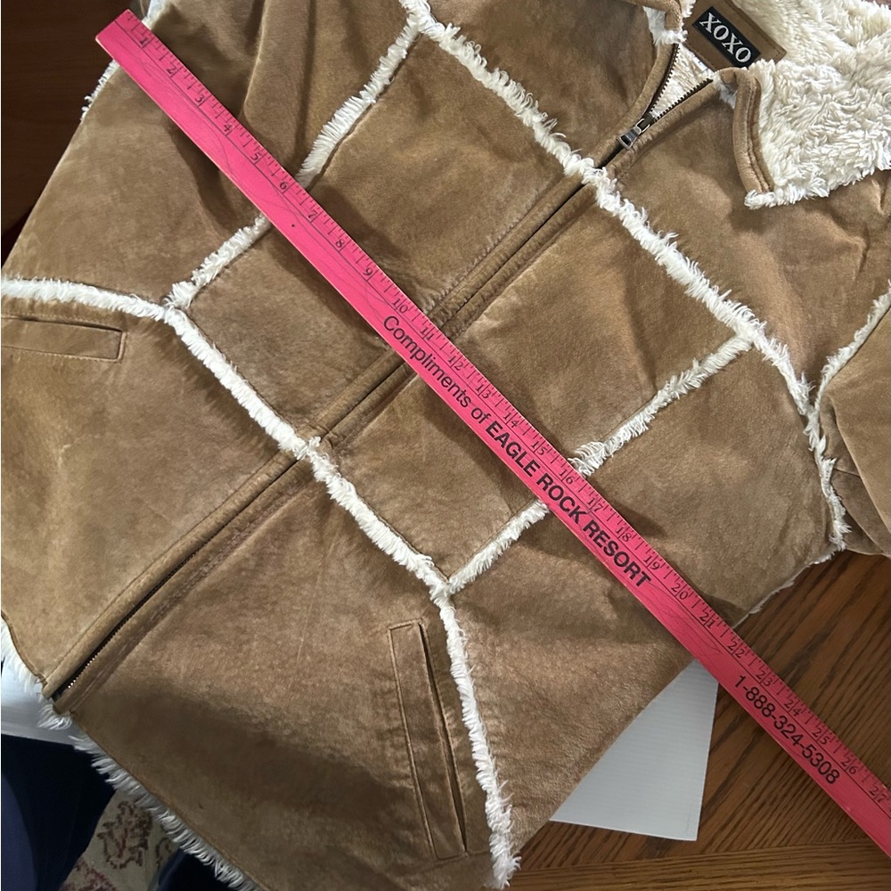 Vintage Tan and Shearling Leather Jacket - Picture 11 of 16